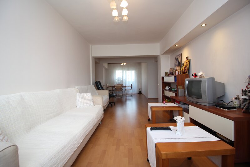 Crangasi, Ceahlau, centrala proprie, 3 camere transformat din 4 camere