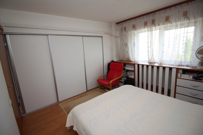 Crangasi, Ceahlau, centrala proprie, 3 camere transformat din 4 camere