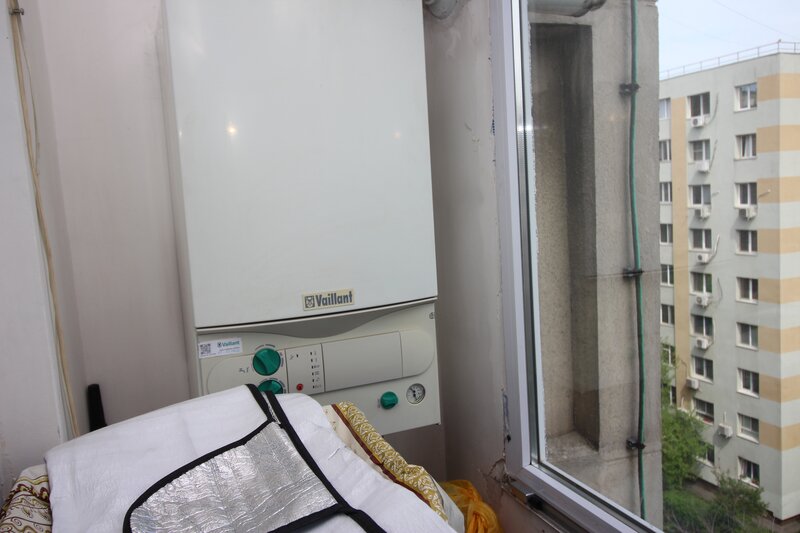 Crangasi, Ceahlau, centrala proprie, 3 camere transformat din 4 camere